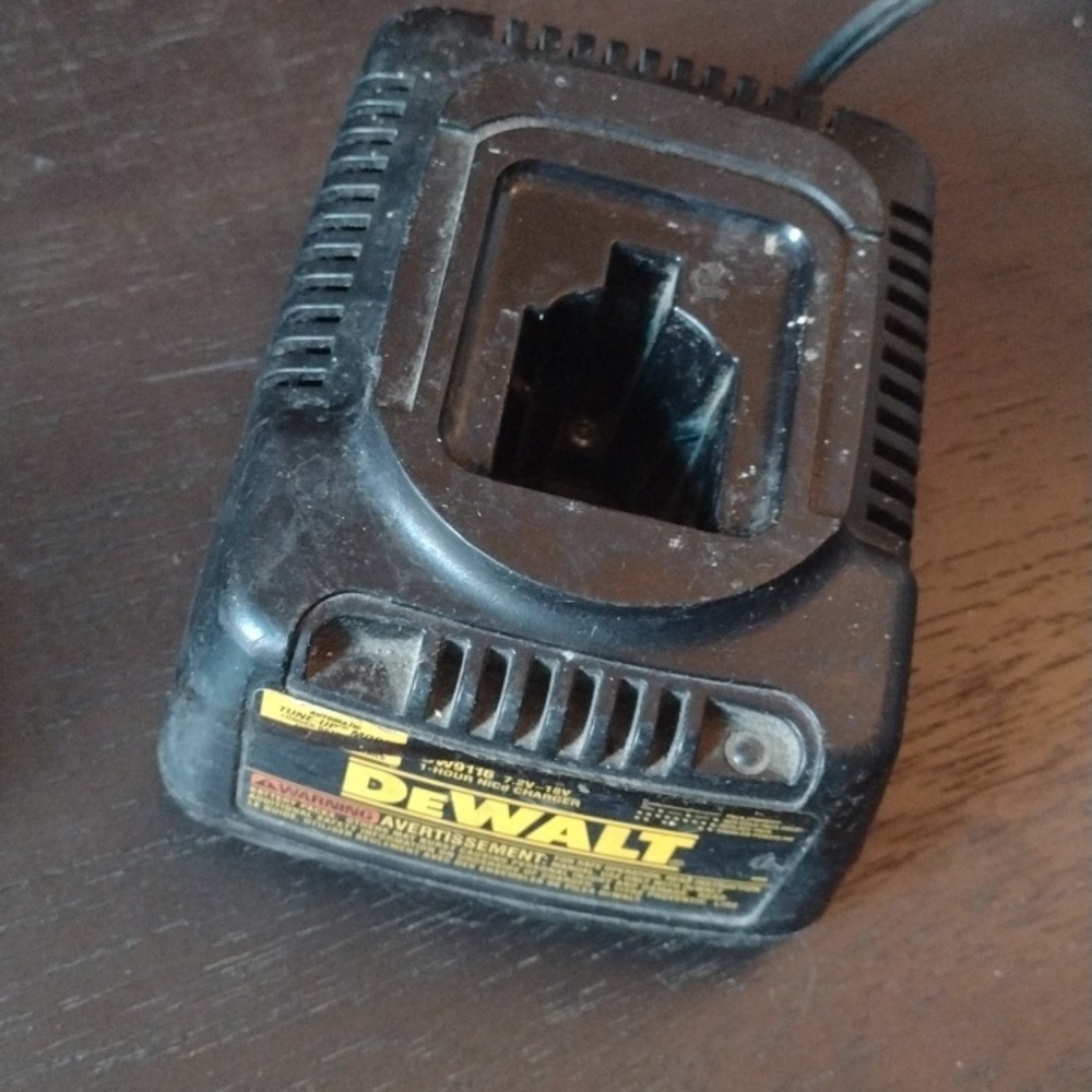 DeWalt 1 hour nicd charger